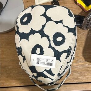 Marimekko NWT Unikko Teal and Cream Cosmetic Bag